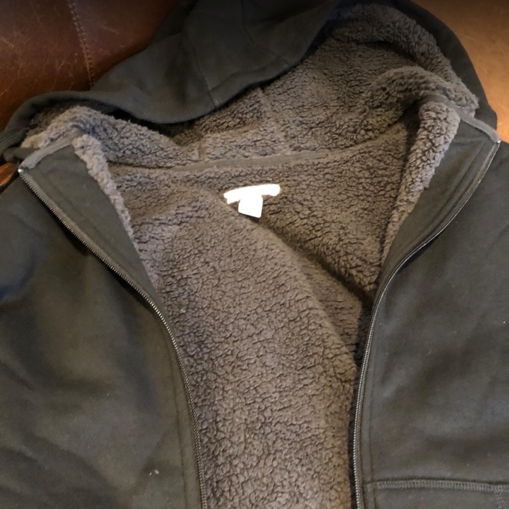 Sherpa lined hoodie - Picture 4 of 5